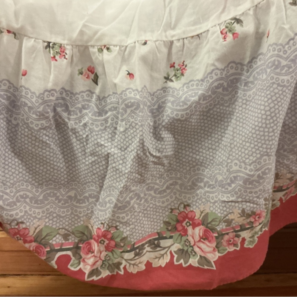Vintage Shabby Chic Intima Bedskirt - Picture 5 of 15